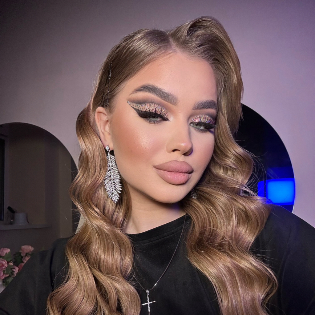 Алина