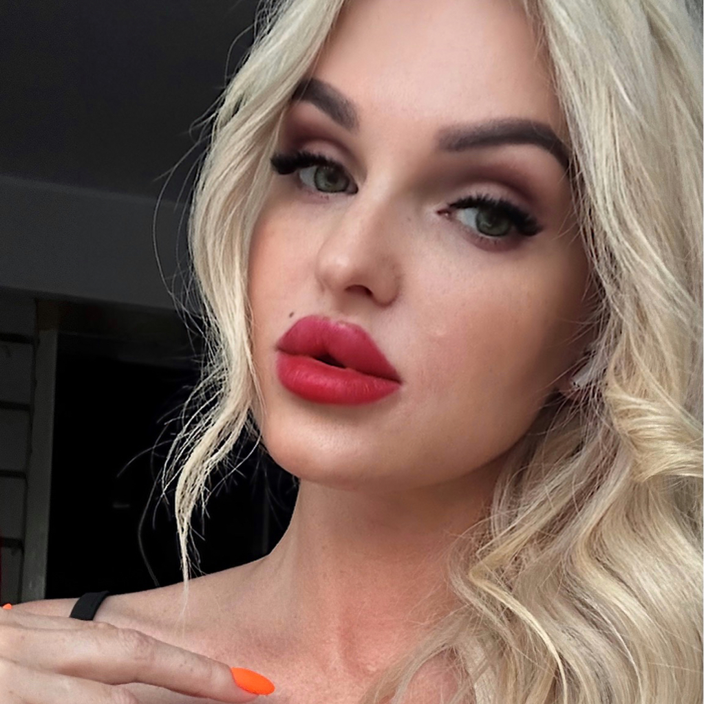 Марина Солянова