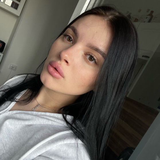 Алина
