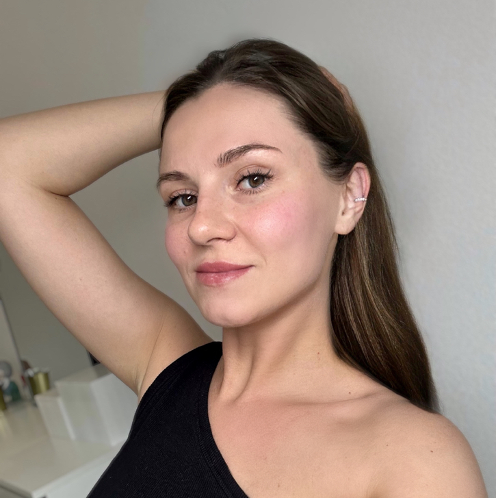 Усатова Полина