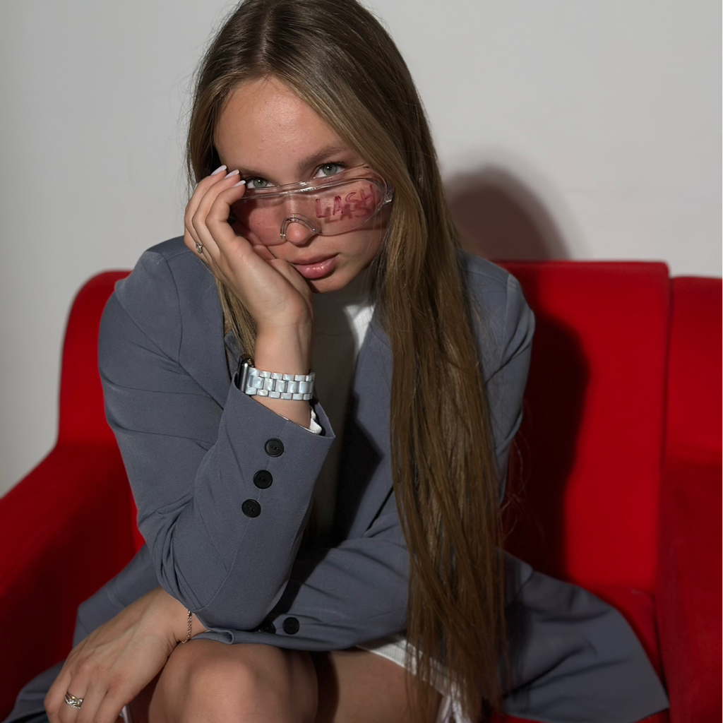 Анна  Голомидова
