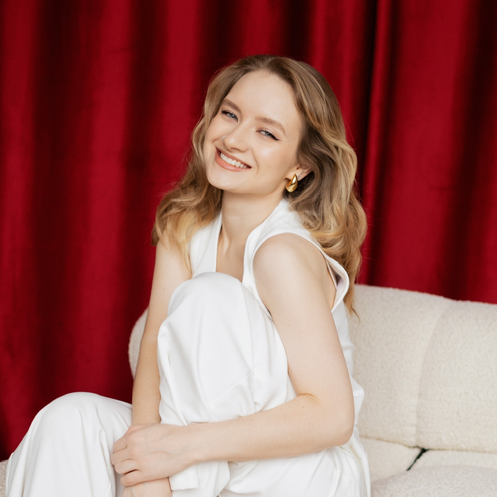 Юлия Романенко