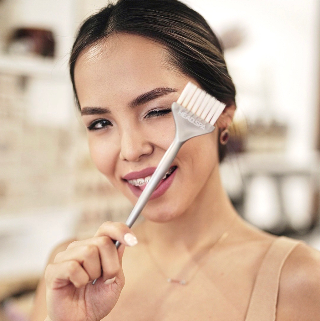 Стилист Жанова