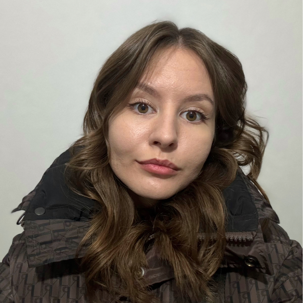 Алёна Кузьмина