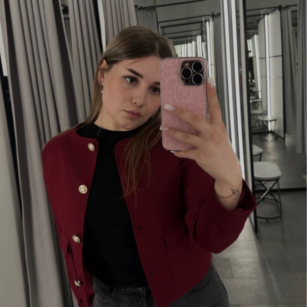 Емельянова Анастасия