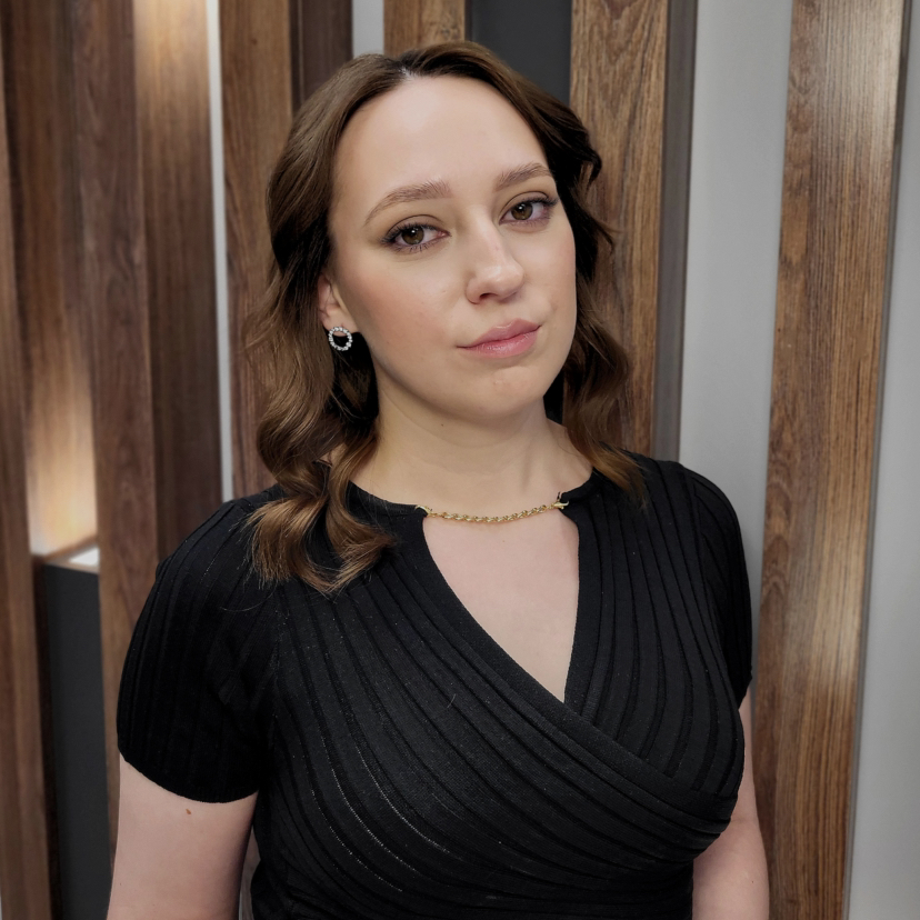 Тата Шатова