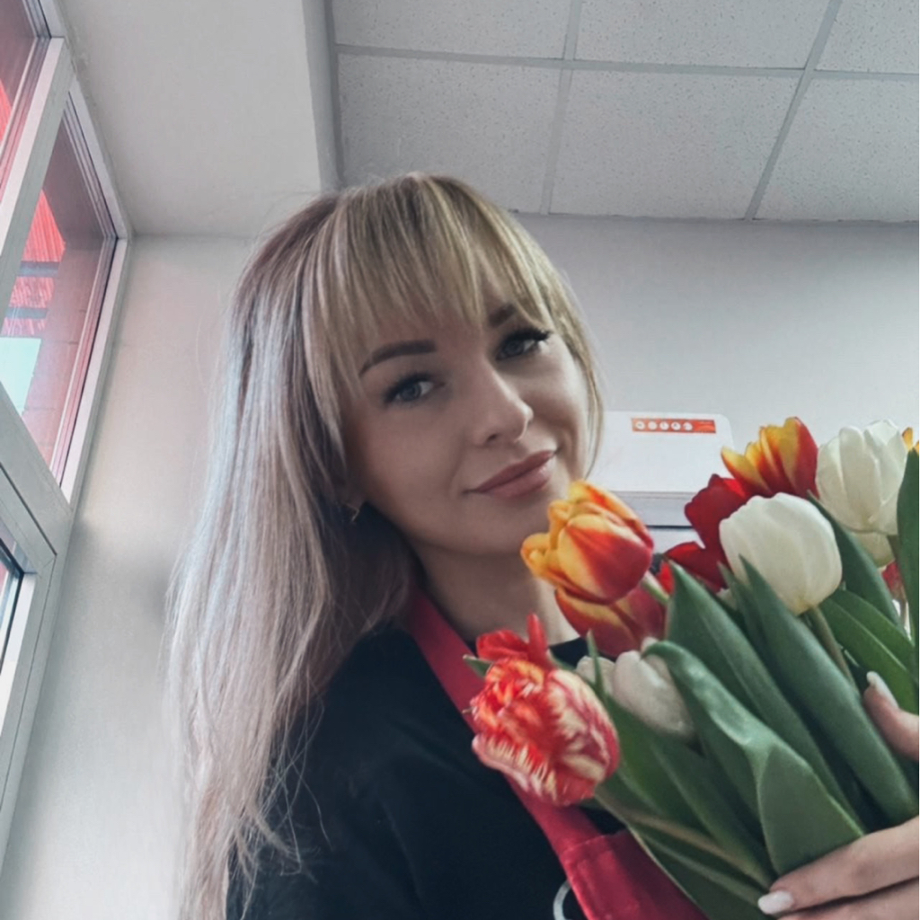 Ксения Колотвина