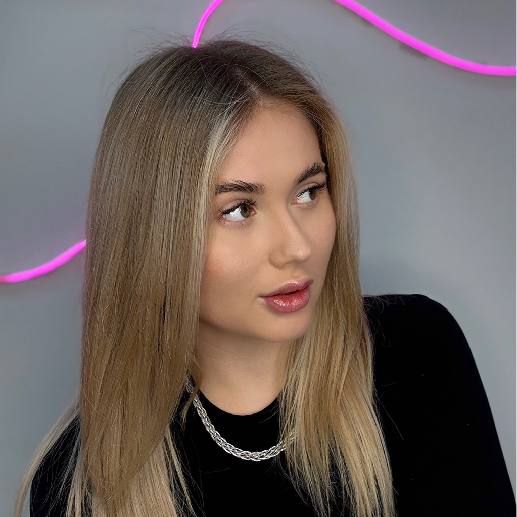 Анна Логинова