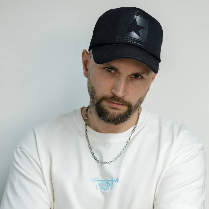 Андрей Хан
