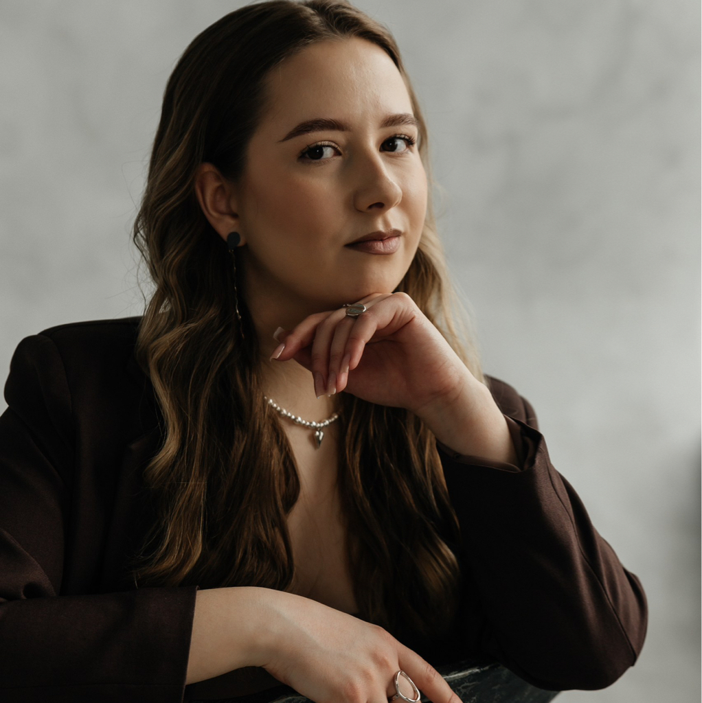 Толмакова Галя