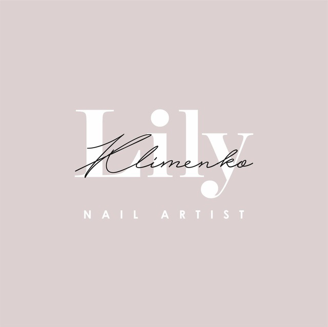 Lily nail art