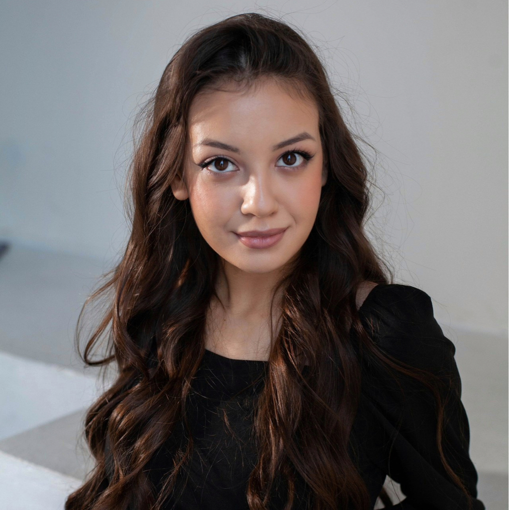Карина Закирова
