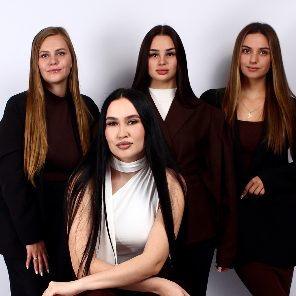 Студия по реконструкции волос Елены Романовой