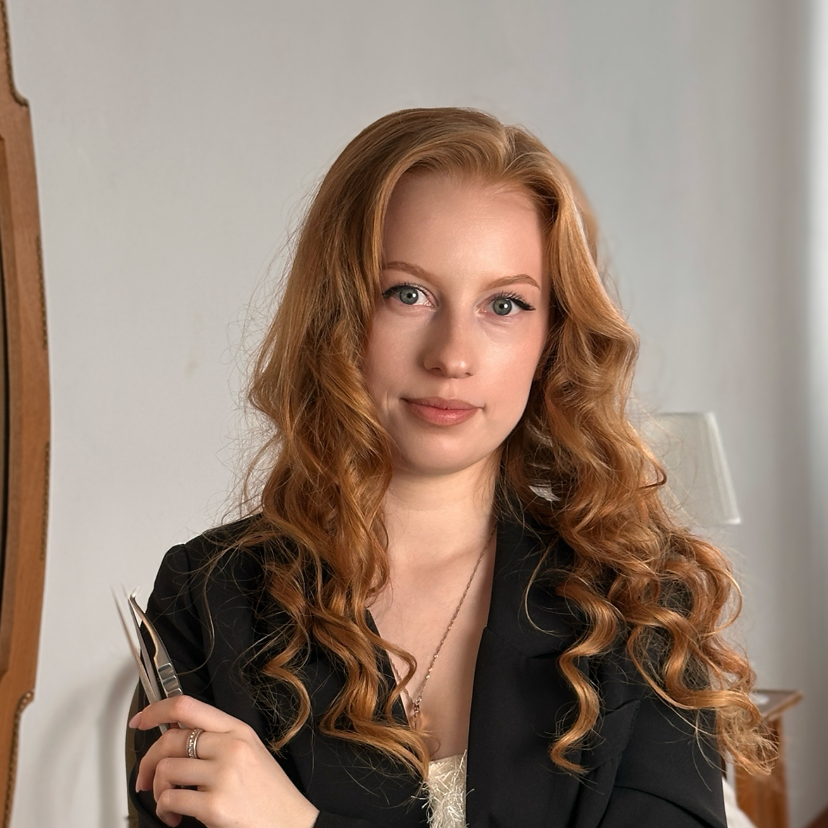 Полина