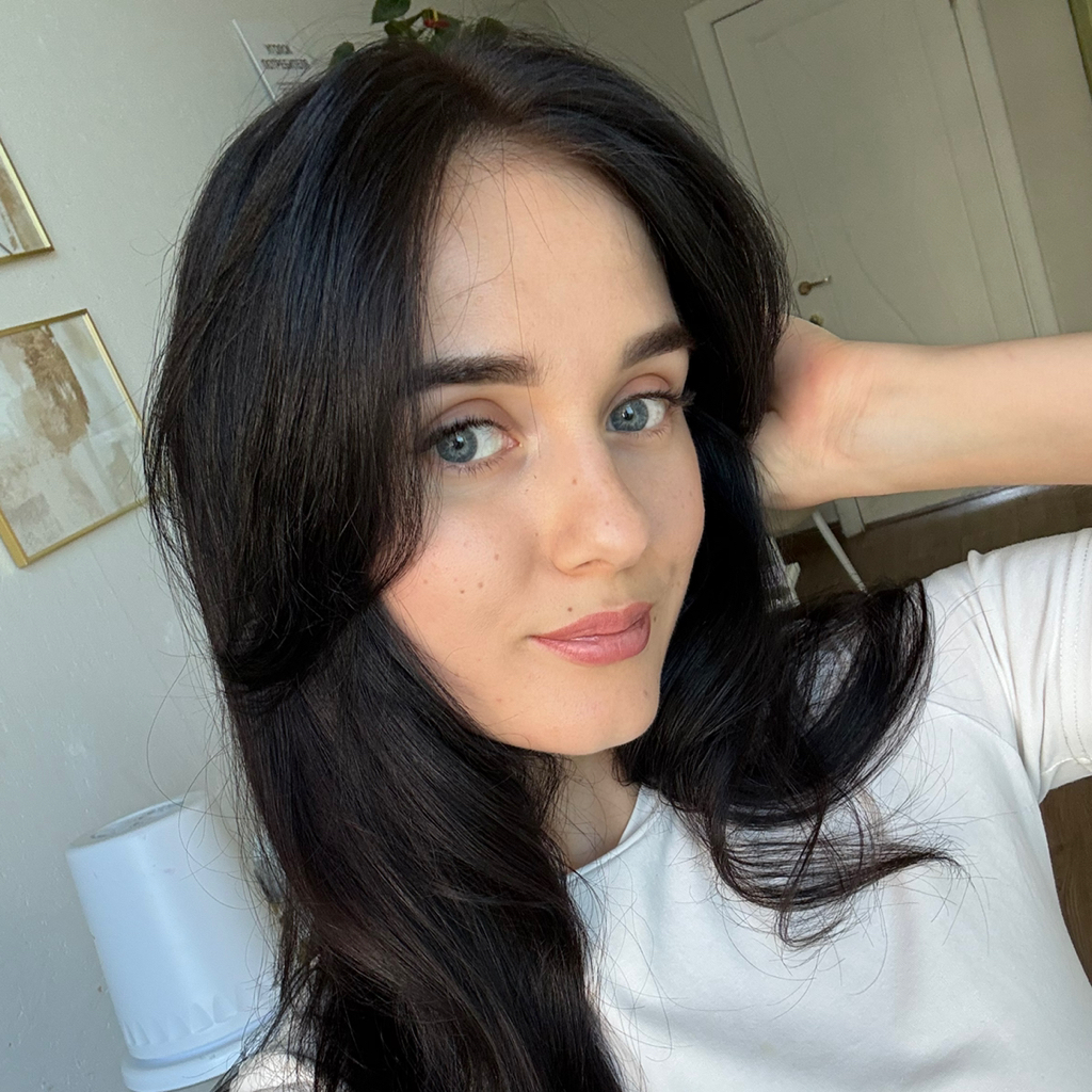 Анна Тарова