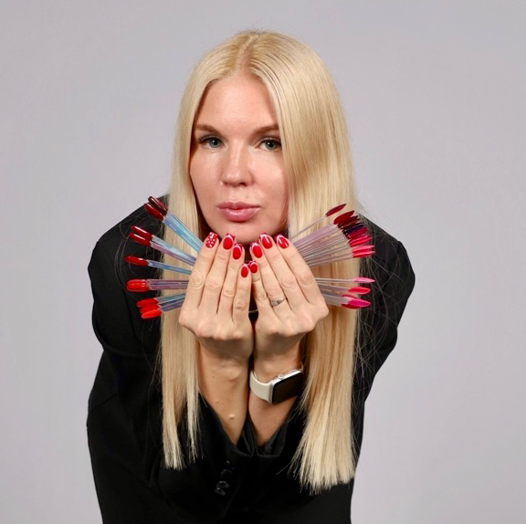 Елена Жавнерчик