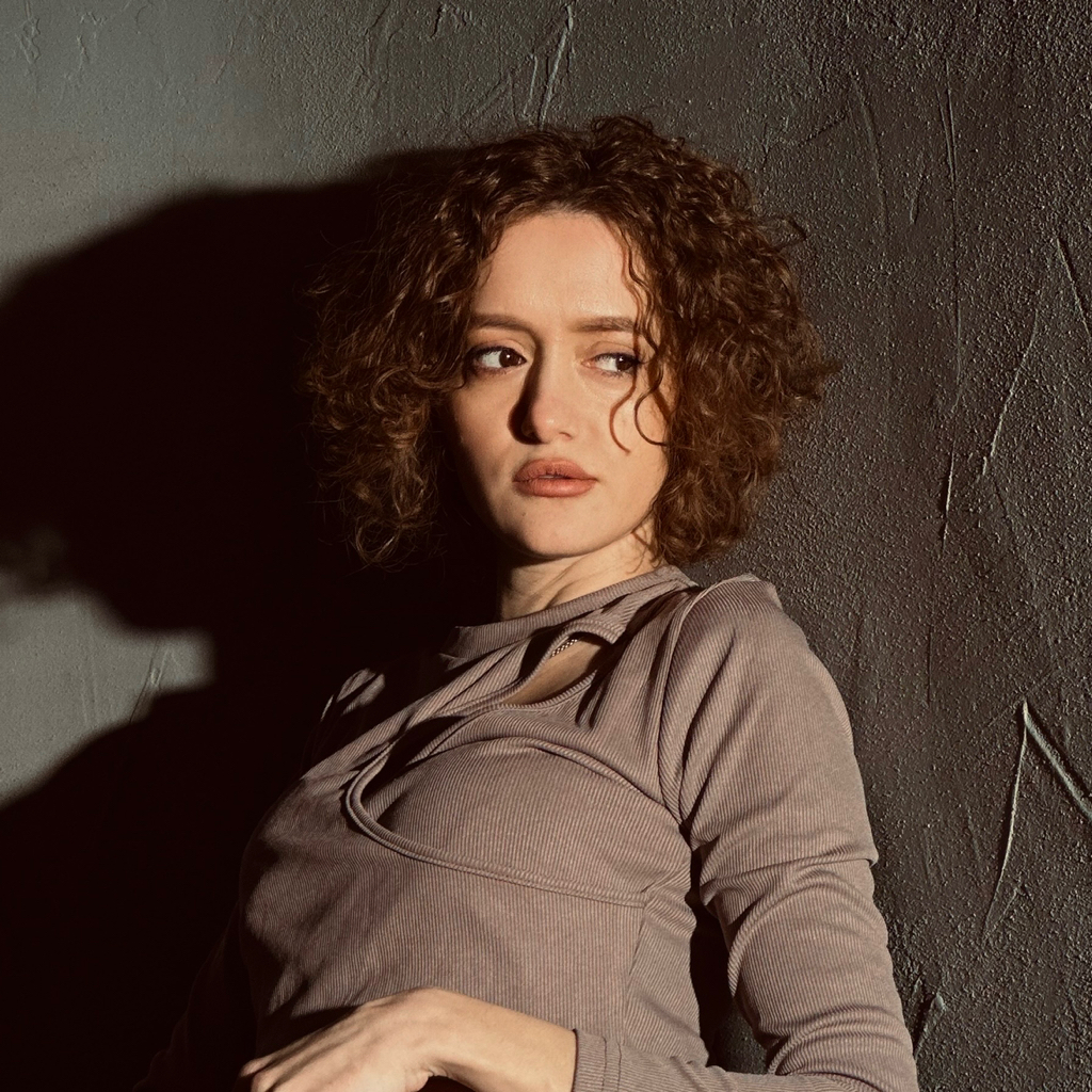 Анна Балабанова