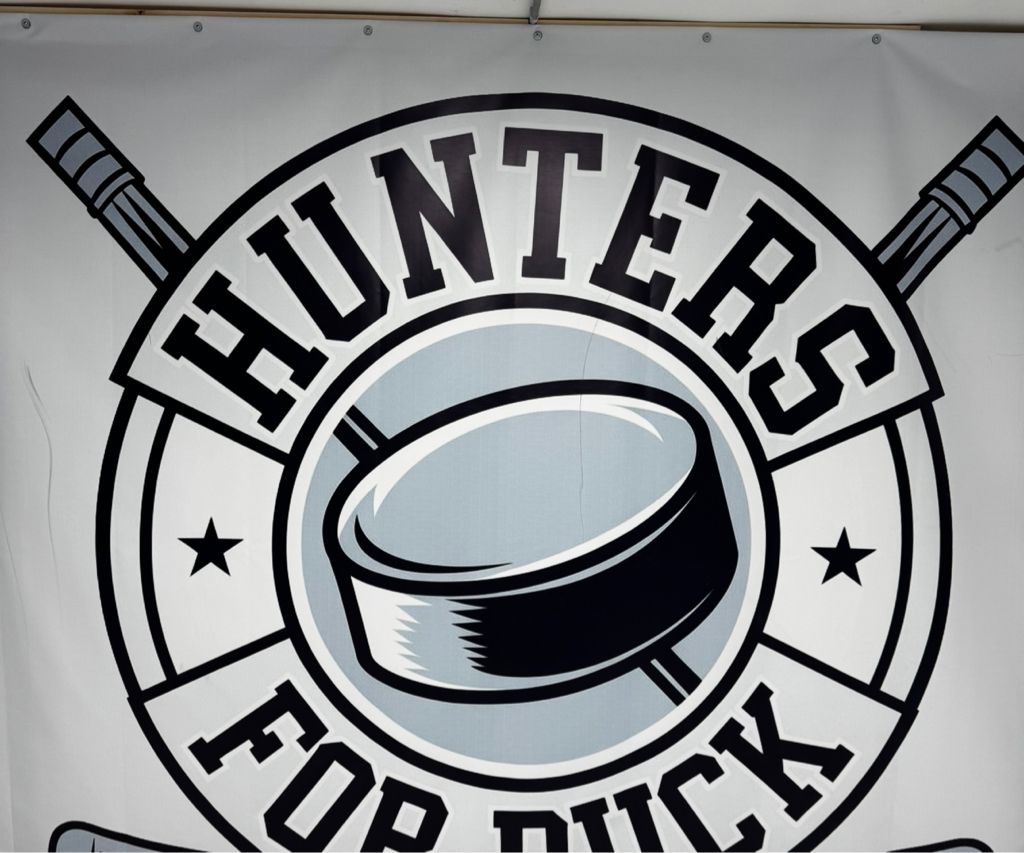 HUNTERS FOR PUCK