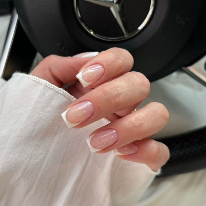 МЭМ студия маникюра