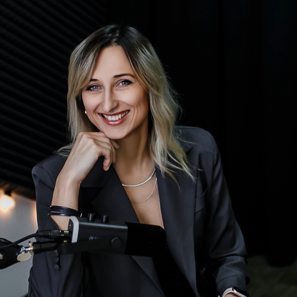 ИННА  АНТОНОВА