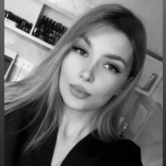 Виктория Амелина