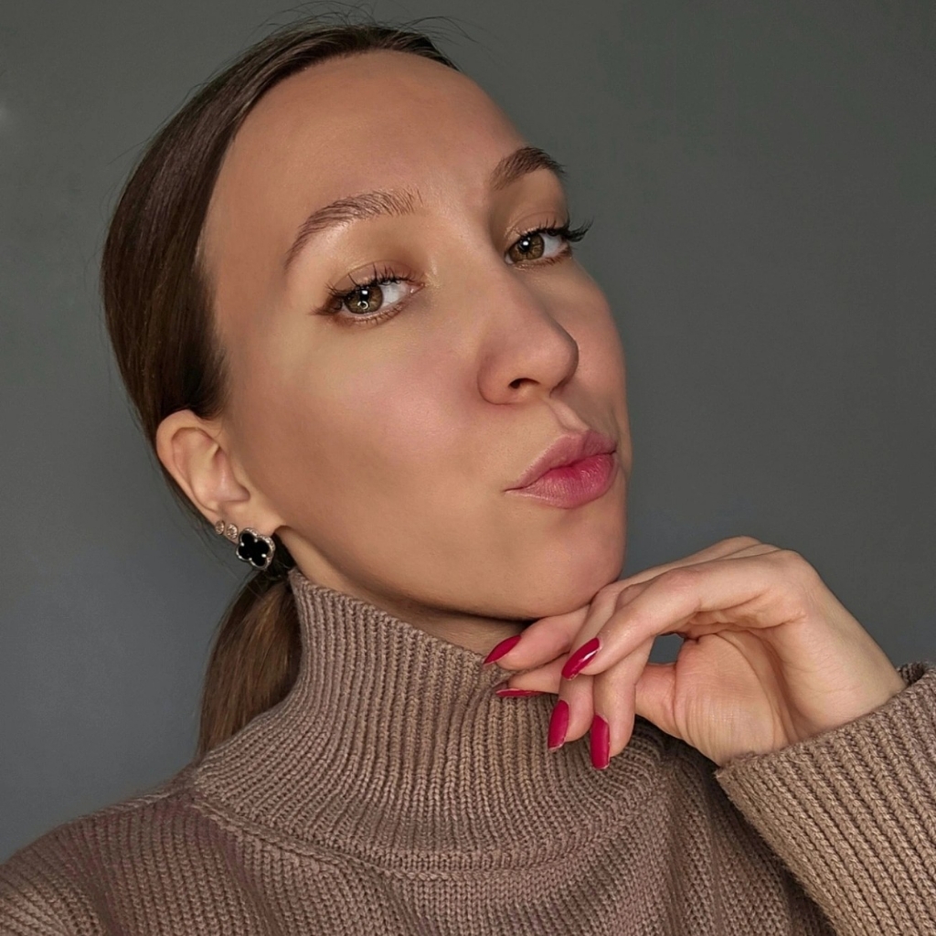Алёна Молокова