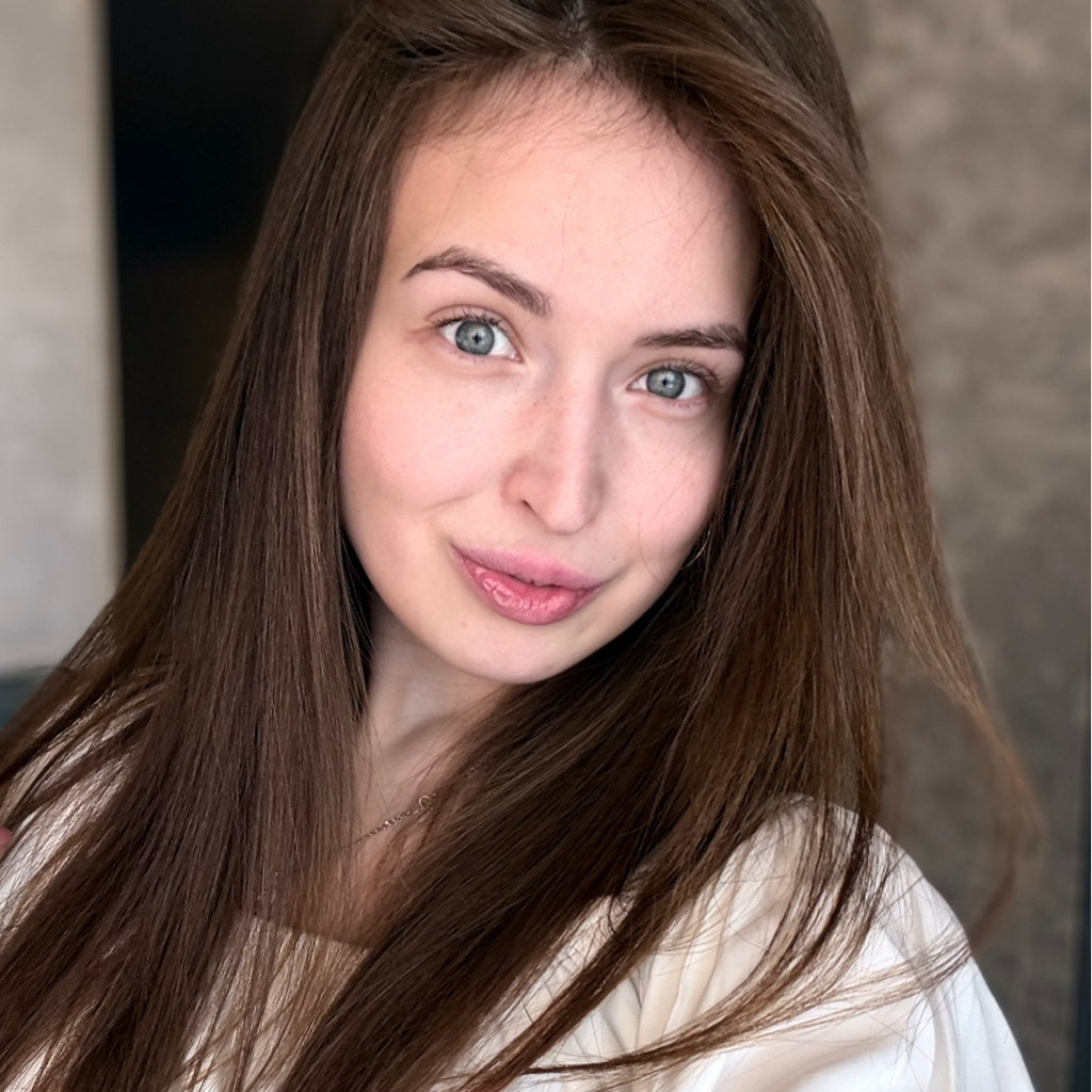 Алена Цыганова