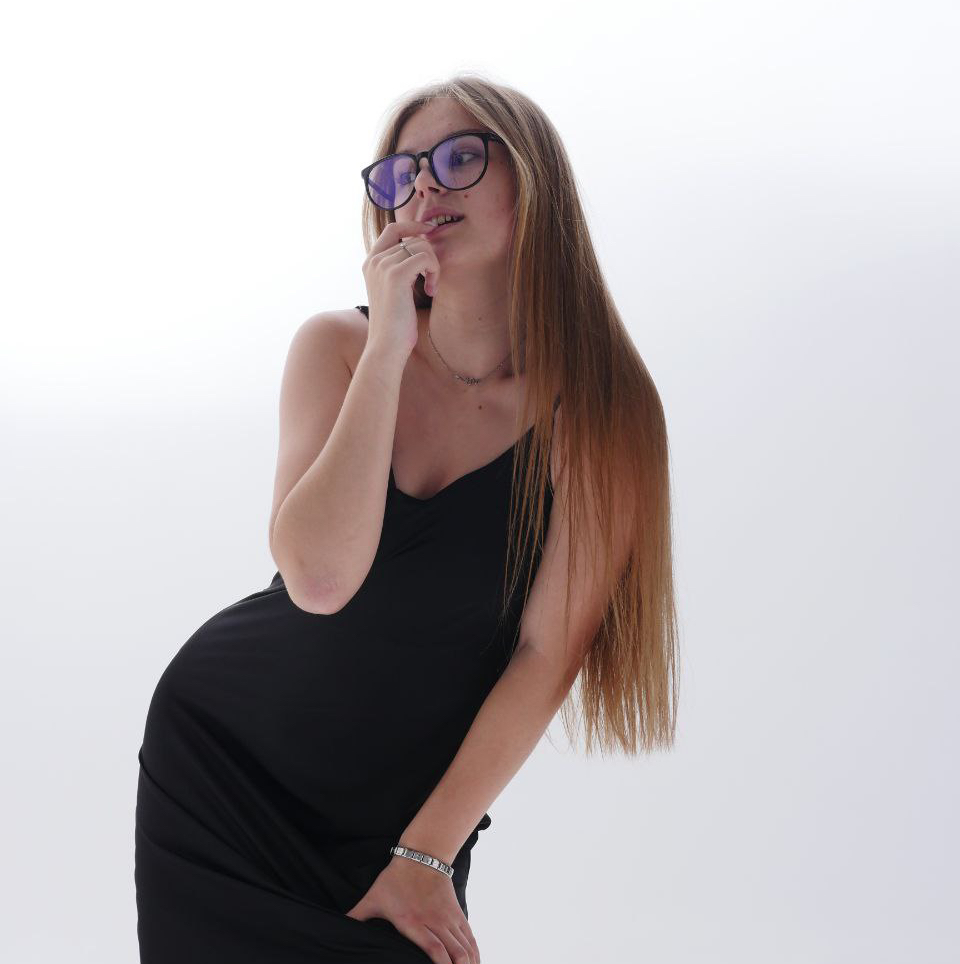 Александра Фролова