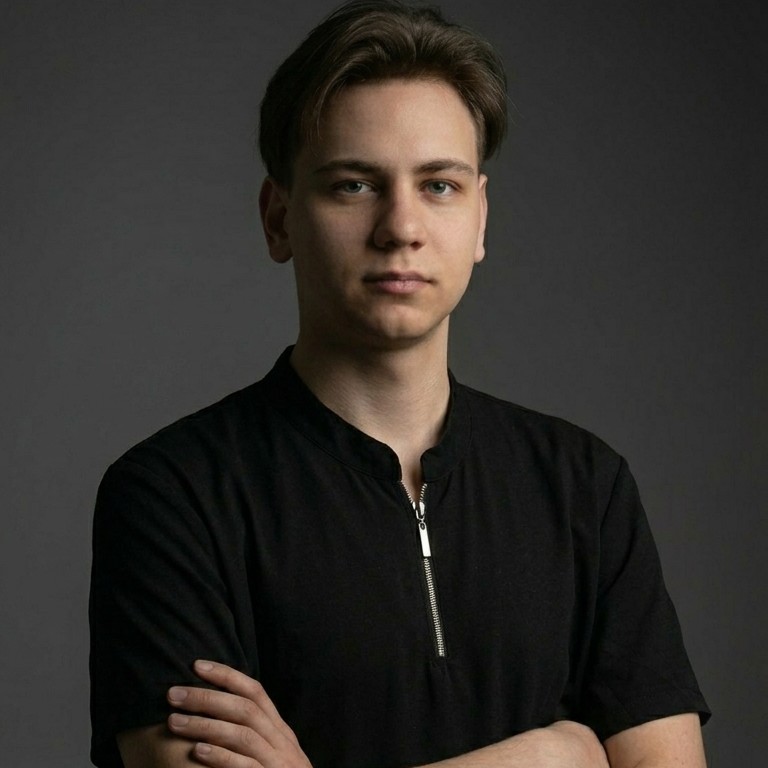Андрей Лозовой