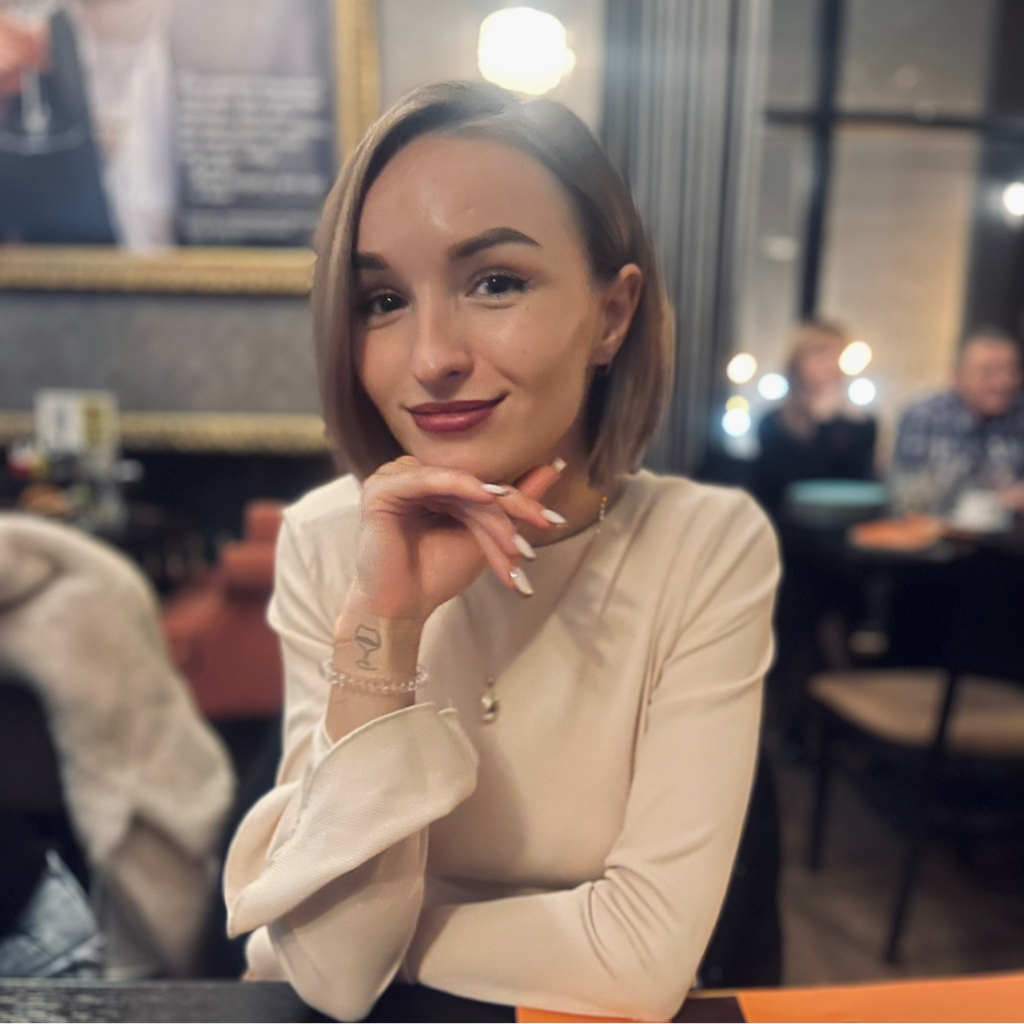 Яна