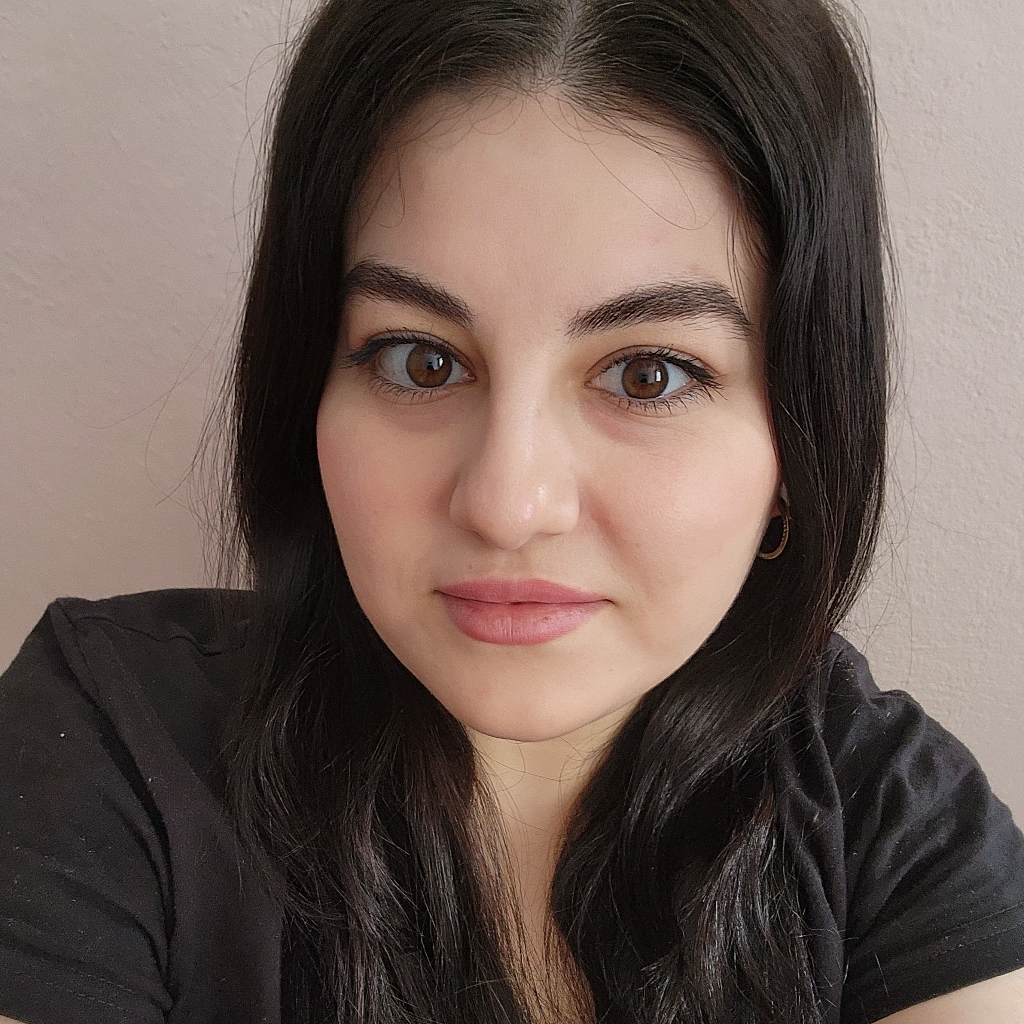 Амира Юсифова