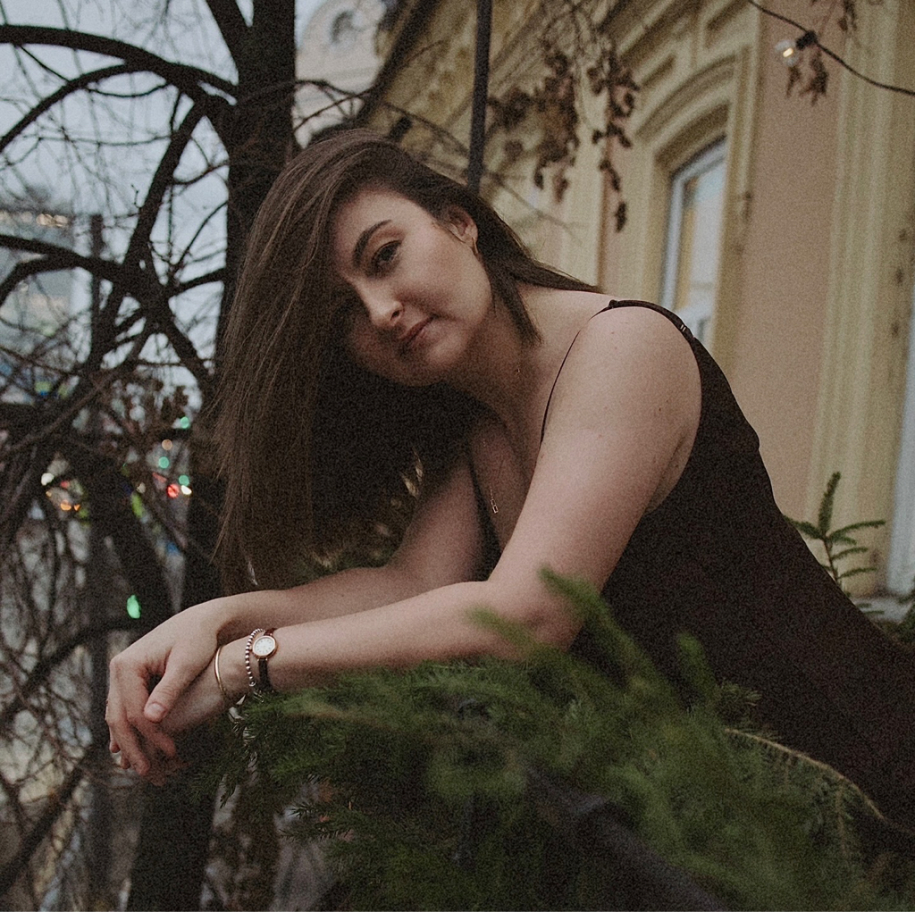 Алина