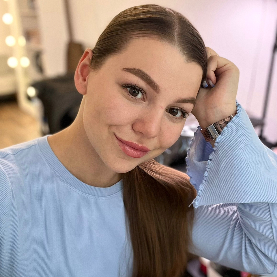 Farrahova.brows