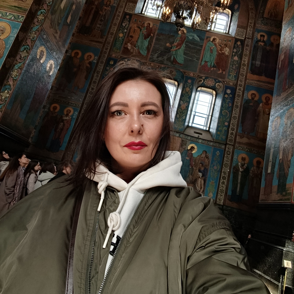 Анастасия Азарова